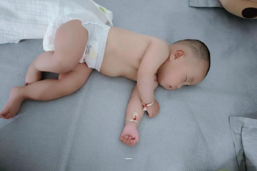 湘潭宝宝发烧可以喝牛奶吗
